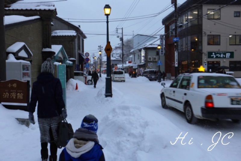 [旅行] 2016日本冬季北海道小樽親子慢遊記之三（小樽不可錯過的熱鬧街道堺町通遊記）