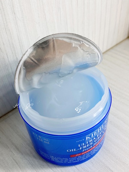Kiehl's冰河醣蛋白無油清爽凝凍和Aesop無油保濕精華露使用心得/比較分享（近期愛用保濕）