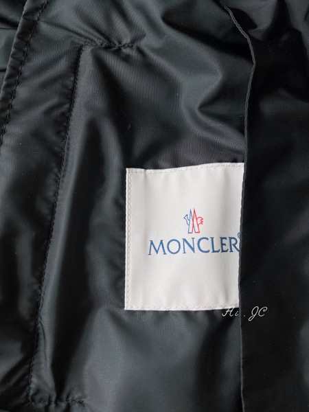 Moncler外套開箱尺寸穿著心得分享（別再以為Moncler只有羽絨衣可以買了）