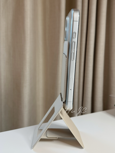 開箱~Moft手機支架好用嗎?(來開箱傳說中的百變手機支架) 開箱~Moft手機支架好用嗎?(來開箱傳說中的百變手機支架)