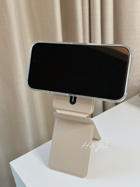 開箱~Moft手機支架好用嗎?(來開箱傳說中的百變手機支架) 開箱~Moft手機支架好用嗎?(來開箱傳說中的百變手機支架)