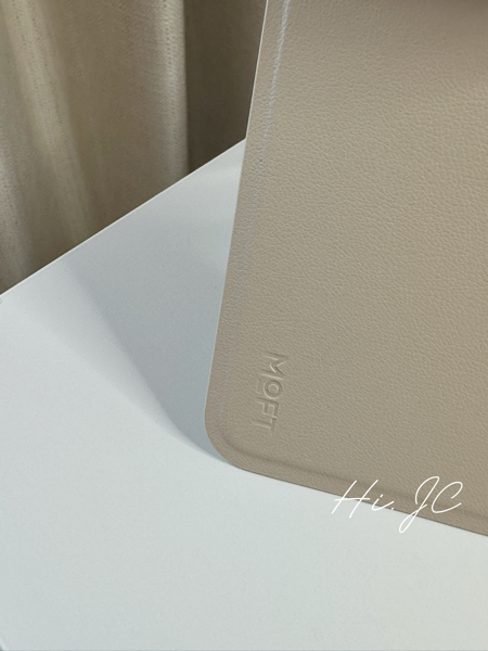 開箱~Moft手機支架好用嗎?(來開箱傳說中的百變手機支架) 開箱~Moft手機支架好用嗎?(來開箱傳說中的百變手機支架)