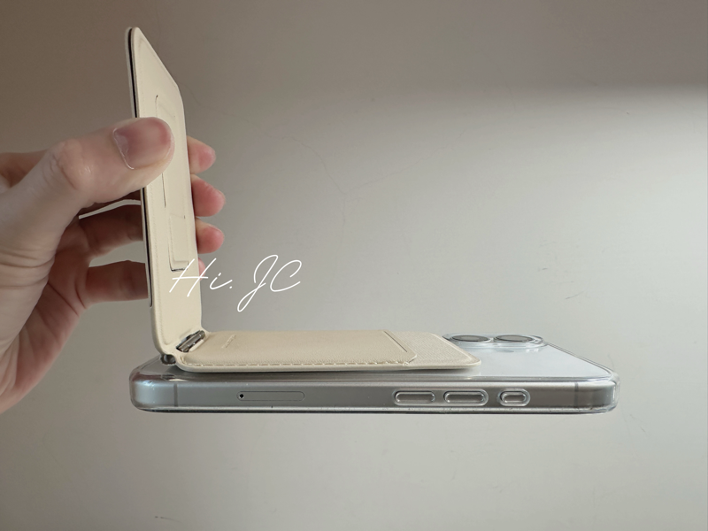 開箱~Moft手機支架好用嗎?(來開箱傳說中的百變手機支架) 開箱~Moft手機支架好用嗎?(來開箱傳說中的百變手機支架)