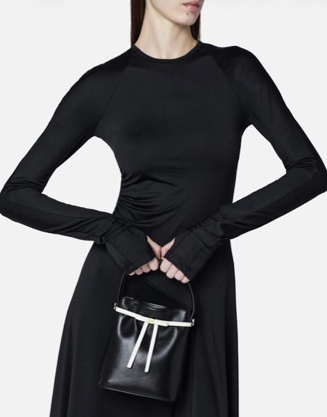 電商折扣資訊更新(12/29更新)-IFCHIC站年終折扣2折起+Farfetch折扣 4折起 電商折扣Ferragamo包