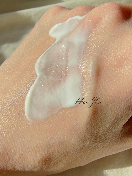 美妝好物分享~久違的不黏又不油的防曬油推薦~白樺樹隔離霜 美妝好物分享~久違的不黏又不油的防曬油推薦~白樺樹隔離霜