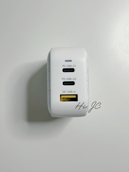 Maktar 66W GaN 氮化鎵體積最小的口袋快充~新購入好物分享 Maktar 66W GaN 氮化鎵體積最小的口袋快充~新購入好物分享