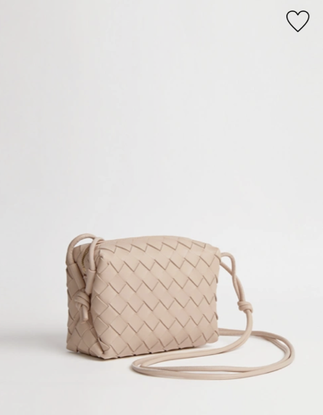 電商折扣資訊更新(3/27更新)-IFCHIC站4折起還有額外9折+Mytheresa站新客9折 電商折扣資訊更新(3/27更新)-IFCHIC站4折起還有額外9折+Mytheresa站新客9折